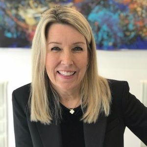 Meet your Posher, Holly